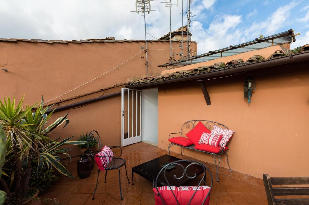 Amazing Penthouse With Private Terrace In Trastevere Рим Екстер'єр фото